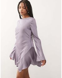 Monki - Long Sleeve Crinkle Satin Flippy Mini Dress With Open Tie Back - Lyst