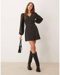 Glamorous - Nette Mini Jurk Met Lange Mouwen En Gestrikte Voorkant - Lyst