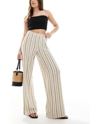 Bershka - Broek Van Kreukelstof Met Strepen En Wijde Pijpen - Lyst