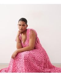 ARRANGE - Curve Broderie Drawstring Detail Trapeze Maxi Dress - Lyst
