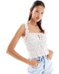 Miss Selfridge - Gesmokte Top Met Gestrikte Voorkant - Lyst