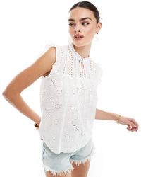 ONLY - Top sans manches en broderie anglaise - Lyst