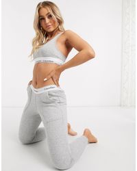 Calvin Klein – e Jogginghose mit Logo-Bund - Grau