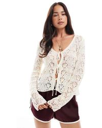 Miss Selfridge - Top Con Mangas Abullonadas Y Lazada Delantera De Punto De Croché De -Blanco - Lyst