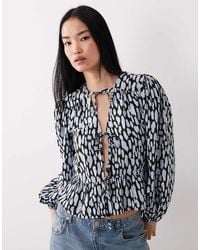 Wednesday's Girl - Tie Detailing Long Sleeve Smudged Dots Blouse - Lyst