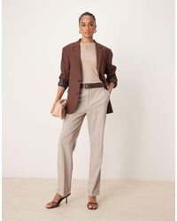 ASOS - Tall - pantalon habillé slim droit à rayures avec ceinture - vison - Lyst
