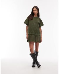 ASOS - Vestido Corto Verde Estilo Camiseta Con Diseño Híbrido De Pana De - Lyst