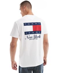 Tommy Hilfiger - Camiseta Blanca Con Estampado Gráfico De Bandera En La Espalda De -Blanco - Lyst