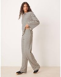 ASOS - Pantalon d'ensemble évasé et gaufré à rayures - noir et blanc - Lyst