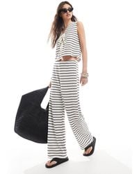 ONLY - Pantalon ample d'ensemble en maille à rayures - Lyst