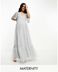 Beauut - Maternity Bridesmaid Tulle Maxi Dress With Flutter Sleeve - Lyst