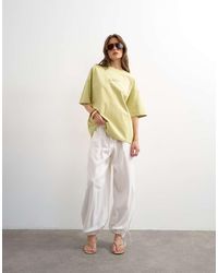 TOPSHOP - T-Shirt Oversize Verde Lime Con Grafica Ricamata Amalfi - Lyst