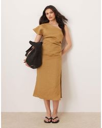 Mango - Robe mi-longue asymétrique 100 % lin avec taille froncée - sable - Lyst