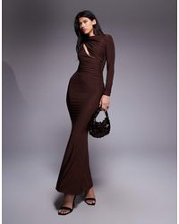 ASOS - Vestito Lungo Accollato Drappeggiato A Maniche Lunghe Color Cioccolato Con Intaglio Sul Davanti - Lyst