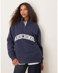 Abercrombie & Fitch - Sweat en polaire avec col zippé et logo sur le devant - Lyst