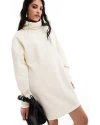 ASOS - Vestido Corto Blanco Estilo Jersey Con Cuello Vuelto Y Mangas Voluminosas De Punto Supersuave De - Lyst