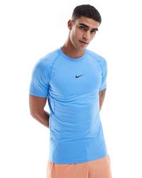 Nike - Camiseta Azul Ajustada Dri-Fit De Nike Pro Training - Lyst