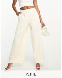 Vero Moda - Pantaloni sartoriali a fondo ampio color crema - Lyst