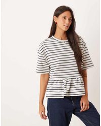 ASOS - Top A Rayas Azul Marino Extragrande Con Sobrefalda De Tejido Texturizado De -Neutro - Lyst