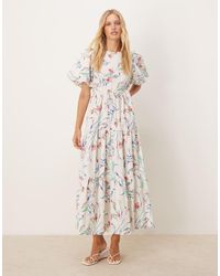 Y.A.S - Vestido Midi Color Crema Con Estampado Floral Y Mangas Abullonadas De -Blanco - Lyst