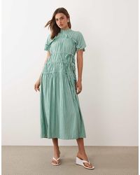 Ghospell - Vestito Midi A Righe Con Coulisse E Maniche Corte - Lyst