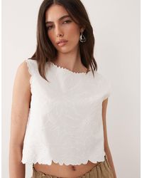 Mango - Sleeveless Boat Neck Top With Floral Embroidery - Lyst