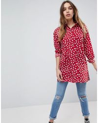 ASOS Camisa larga de manga larga con estampado de lunares - Rojo