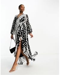 In The Style - Exclusive Volume Sleeve Wrap Maxi Dress - Lyst