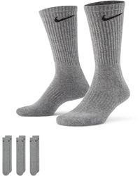 Nike - Everyday cushioned - confezione da 3 paia di calzini imbottiti grigi - Lyst