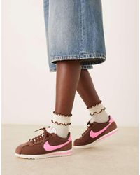 Nike - Zapatillas De Deporte Marrones Y Rosas De Nailon Cortez De - Lyst