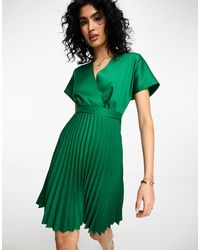 Closet - Vestido midi verde plisado - Lyst