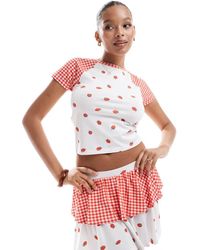 ASOS - Baby-T-Shirt Met Raglanmouwen En Aardbeienprint - Lyst