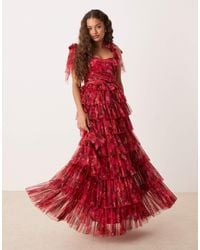LACE & BEADS - Robe longue en tulle imprimé s avec volants étagés et nœud sur les épaules - /rouge - Lyst