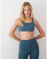 4505 - Active Medium Support Sports Bra With Removable Padding - Lyst