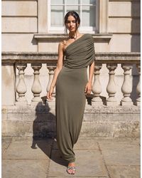 TFNC London - Robe longue drapée et moulante à une épaule - olive - Lyst