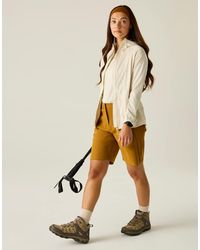 Dare 2b - Top Midlayer Traspirante Elasticizzato Color Latte Di Mandorla - Lyst