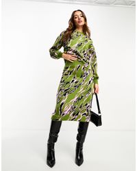Y.A.S - Falda midi verde con estampado abstracto - Lyst