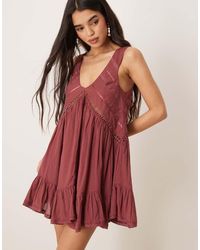 ASOS - Vestito Corto Bordeaux Slavato Con Fondo A Fazzoletto E Scollo Rotondo - Lyst
