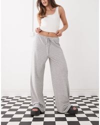 Weekday - Pantalon large à rayures - cassé et gris - Lyst