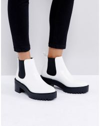 White boots pull and bear Clearance