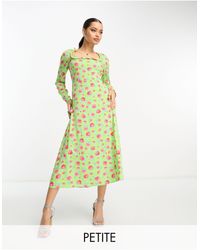 Vila - Vestido midi verde con estampado floral, escote cuadrado y cordones en la espalda - Lyst