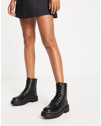 New Look - Flat Chunky Lace Up Boot With Gold Rim - Lyst