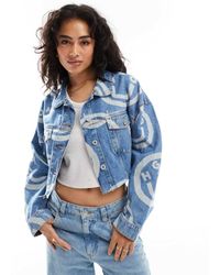 HUGO - Chaquetas Vaquera Corta Con Lavado Medio Y Estampado Integral Del Logo Lou De - Lyst