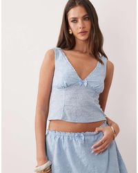 The Frolic - Exclusive Cotton Lace Trim Bow Detail Plunge Cami Top - Lyst