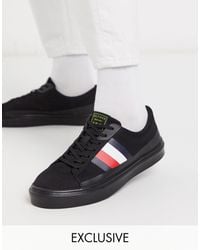 lightweight knitted flag trainers