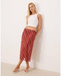 ASOS - Falda Midi Granate A Rayas De Corte Al Bies Y Largo Estilo Años 90 De Chifón De - Lyst