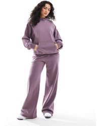 Hollister - Joggers Morados De Pernera Ancha Con Logo De (Parte De Un Conjunto)-Marrón - Lyst