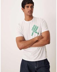 Calvin Klein - Camiseta Blanca Y Verde Con Estampado Gráfico Abstracto Del Logo De -Blanco - Lyst