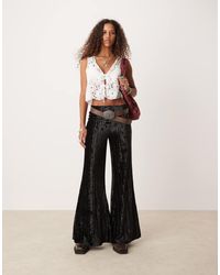 Free People - Broek Van Fluweel Met Wijde Pijpen En Plooien - Lyst