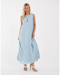 Object - – ärmelloses, trapezförmiges maxikleid aus plissiertem knitterstoff - Lyst